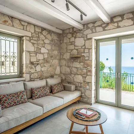 Maria Vasilikos * Ξηροκάστελλο