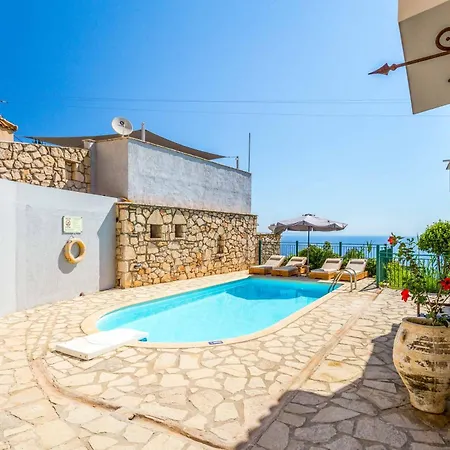 Maria Vasilikos Ξηροκάστελλο